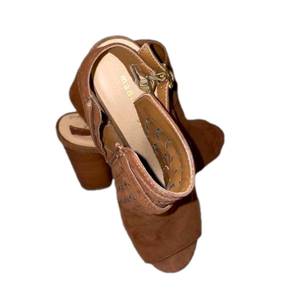 Great Condition Madden Girl Addyy Addy Sandals Women 9.5" Brown Boho - Picture 6 of 13